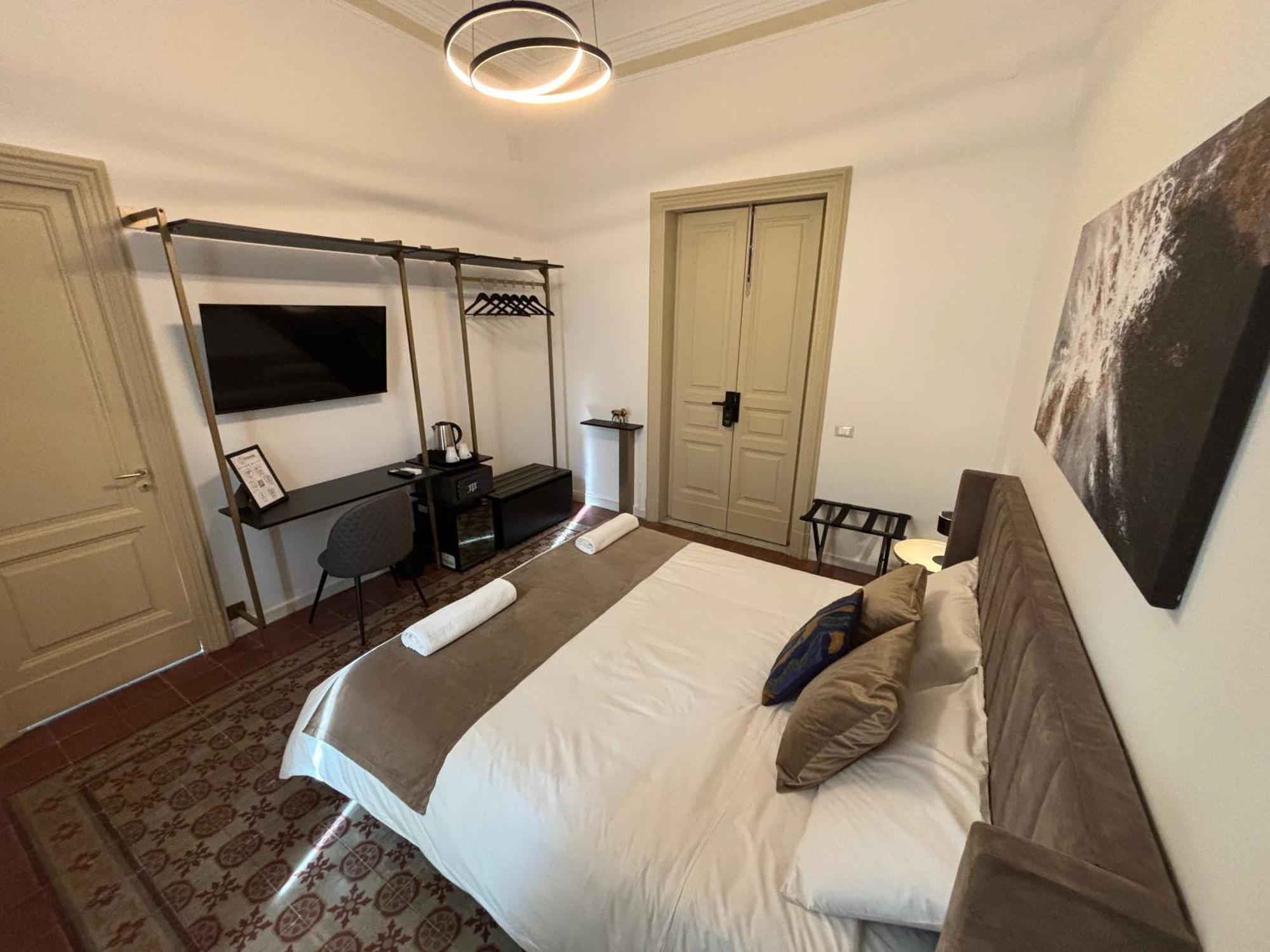 Celeste Rooms Bed And Breakfast CTA Exteriör bild