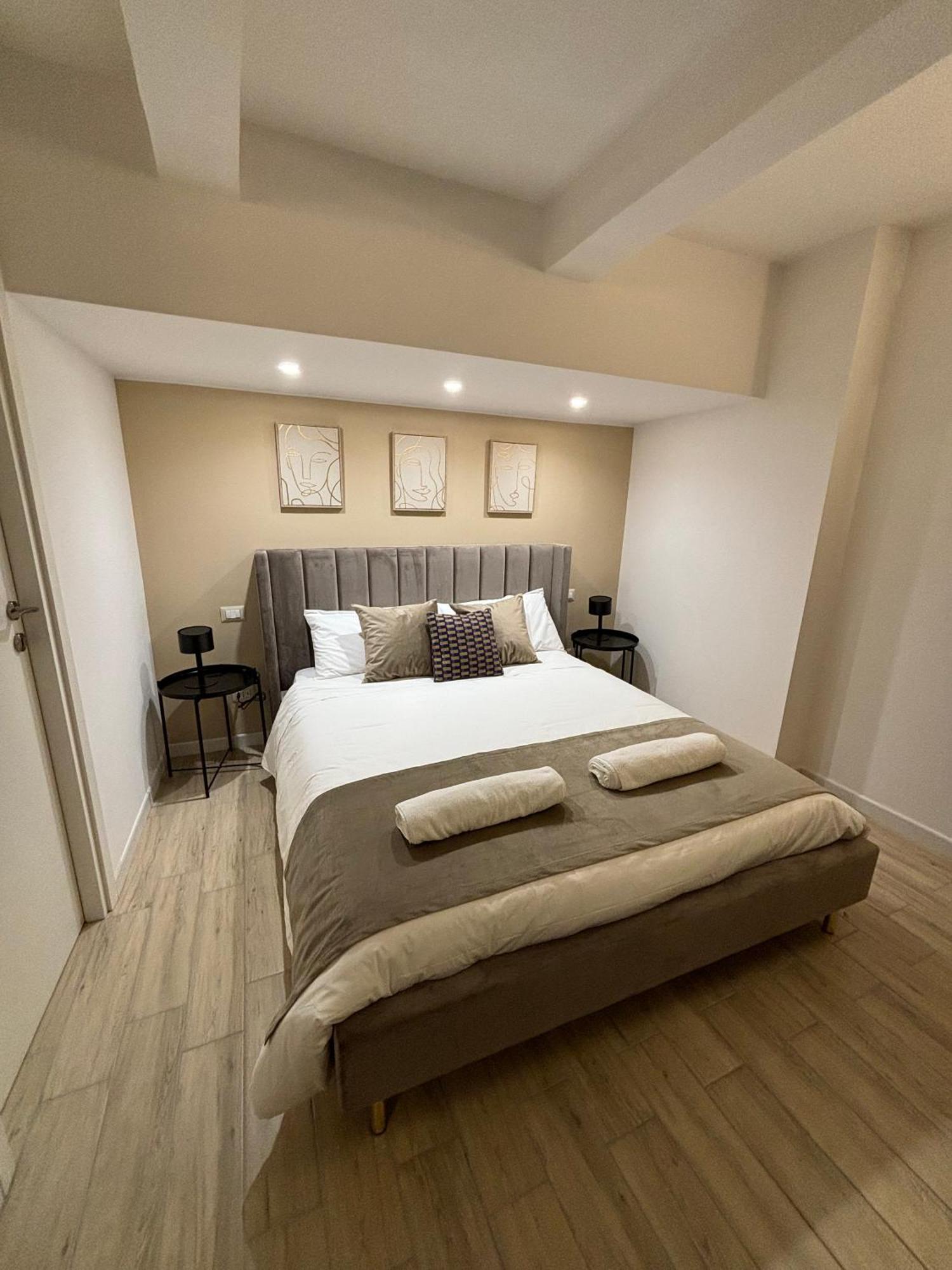 Celeste Rooms Bed And Breakfast CTA Exteriör bild